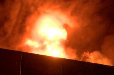 12 пожарни екипа изпратени край Велико Търново заради огромен пожар