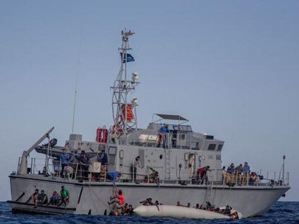 Намериха 26 мъртви момичета край италианския бряг