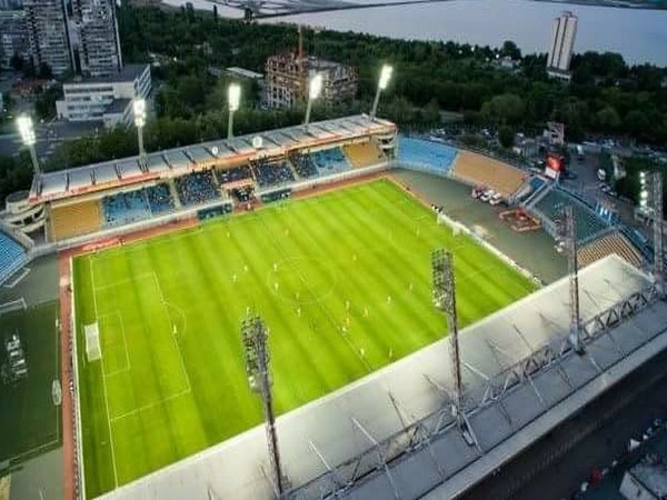 Има ли шанс Бургас да си върне стадион "Лазур"