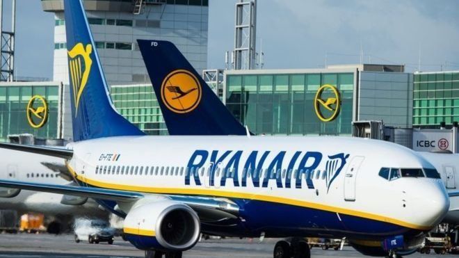 Ryanair наема стотици пилоти, за да се пребори с недостига на персонал