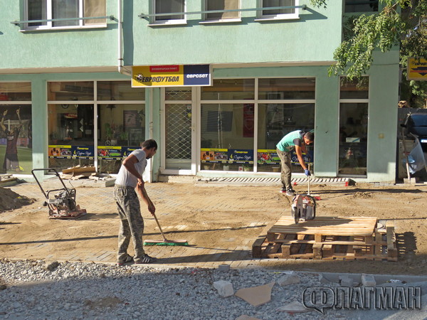 Възстановяват улици в центъра на Бургас по модела на ул. „Васил Левски“, одобрявате ли?