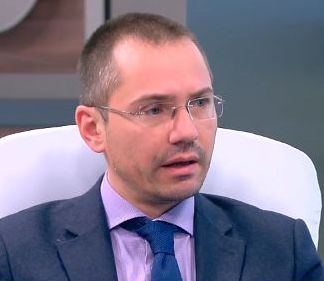 Ангел Джамбазки: Ще направя луди сърбите заради ареста на наши лекари в Босилеград (ВИДЕО)