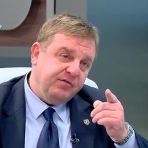 Каракачанов: Йончева може да черпи мигрантите на границата с кафе. Защо не им заби два шамара?