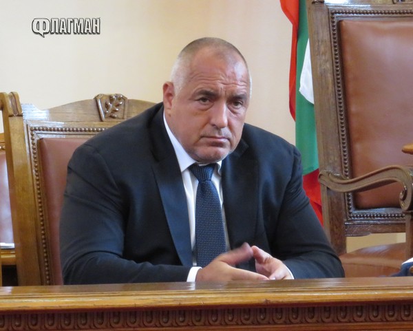 Бойко Борисов пристигна в Народното събрание заради парламентарната криза