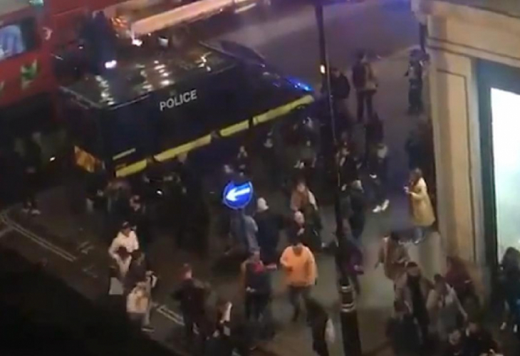 Стана ясно какво се е случило в Лондон! Имало е стрелба в метрото, хората са в паника (ВИДЕО)