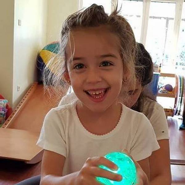 Хандбален двубой за детската усмивка на 5-годишната Криси от Бургас