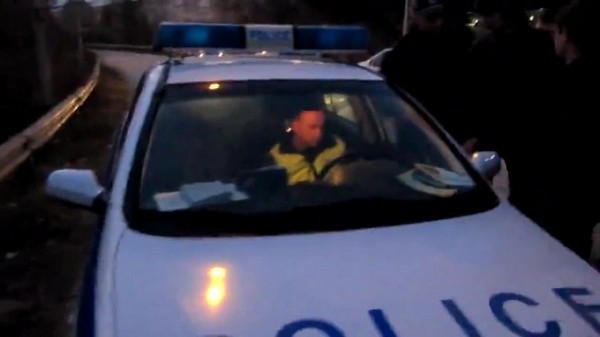 Среднощен екшън в Бургас! Полицаи откриха дрога в Субару, шофьорът му се оказа надрусан