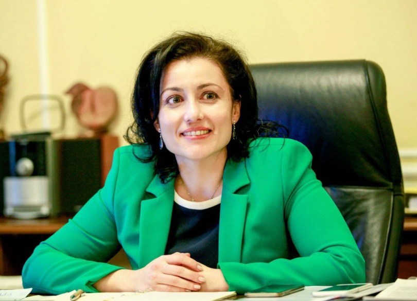 Деси Танева избра да бъде майка за пример пред депутатството