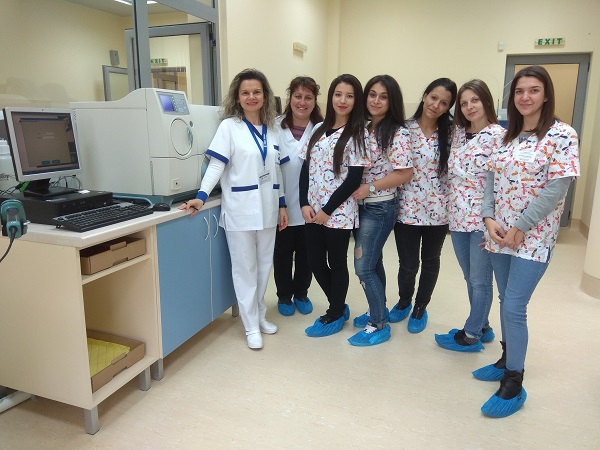 Лаборатория „ЛИНА” отвори врати за бъдещите медицински сестри от Университет „Проф. д-р Асен Златаров”