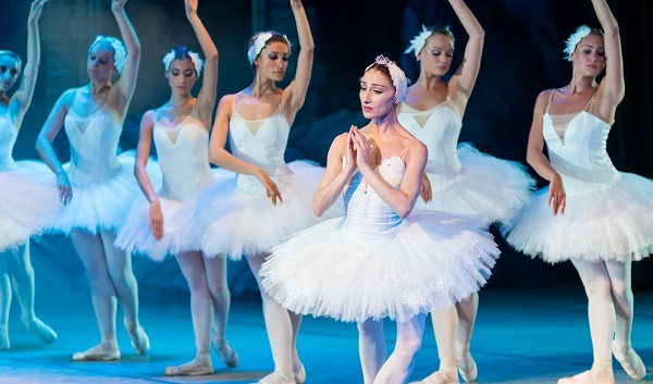 Алея на славата 2017 повдига завесата към звездите на бургаската балетна и оперна сцена от основаването и до днес
