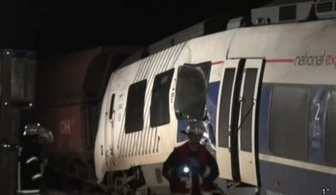 47 души пострадаха при влакова катастрофа в Германия
