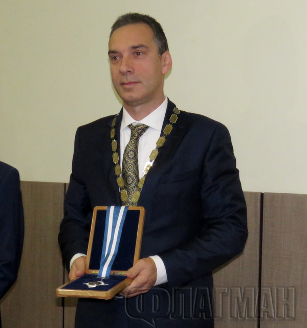 Кметът на Бургас Димитър Николов с емоционално обръщение за празника на града (ВИДЕО)