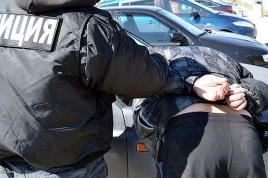 Арест в жк „Братя Миладинови”: Закопчаха Георги заради наркотици