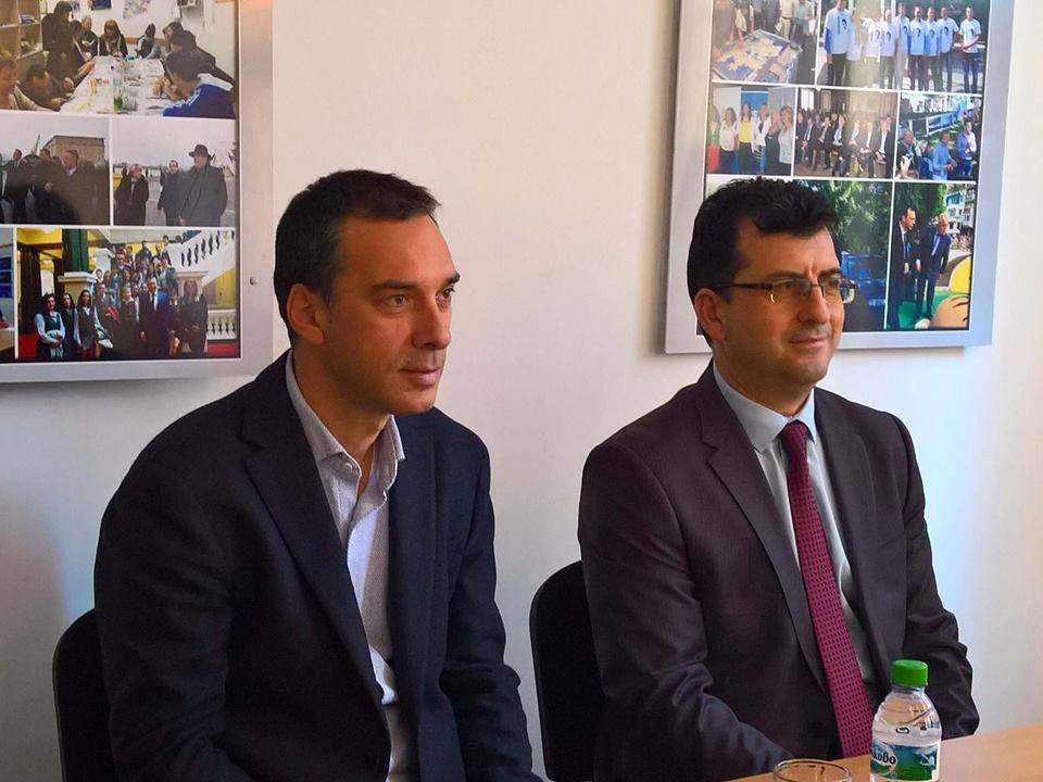 Евродепутатът Асим Адемов откри офис в Бургас