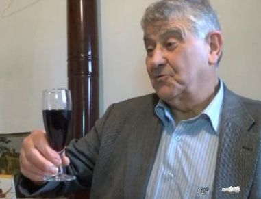 Бивш кмет произвежда вино от рядък сорт грозде (ВИДЕО)