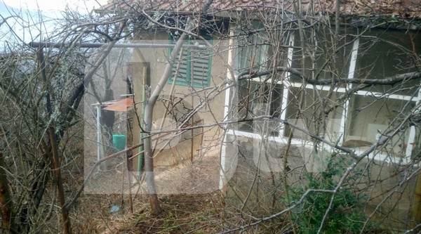Вижте къщата, в която беше намерено тялото на Росен Ангелов (СНИМКИ)