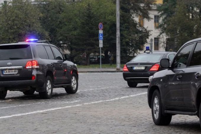 Военната прокуратура проверява НСО