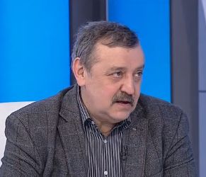 Проф. Тодор Кантарджиев: Асансьорите са инкубатори на грипни вируси, избягвайте ги! (ВИДЕО)