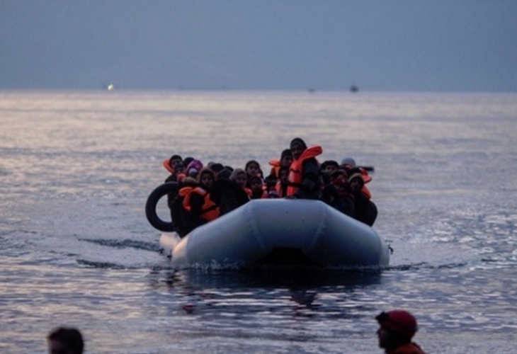 Кошмар в морето! Най-малко 30 мигранти се удавиха, трафикантите стреляли на месо