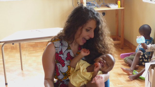 "Личност на годината 2016" Михаела Стойкова мечтае да се върне в Африка, за да помогне на нуждаещите се деца