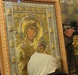 Чудотворна икона на Света Богородица сбъдва желания