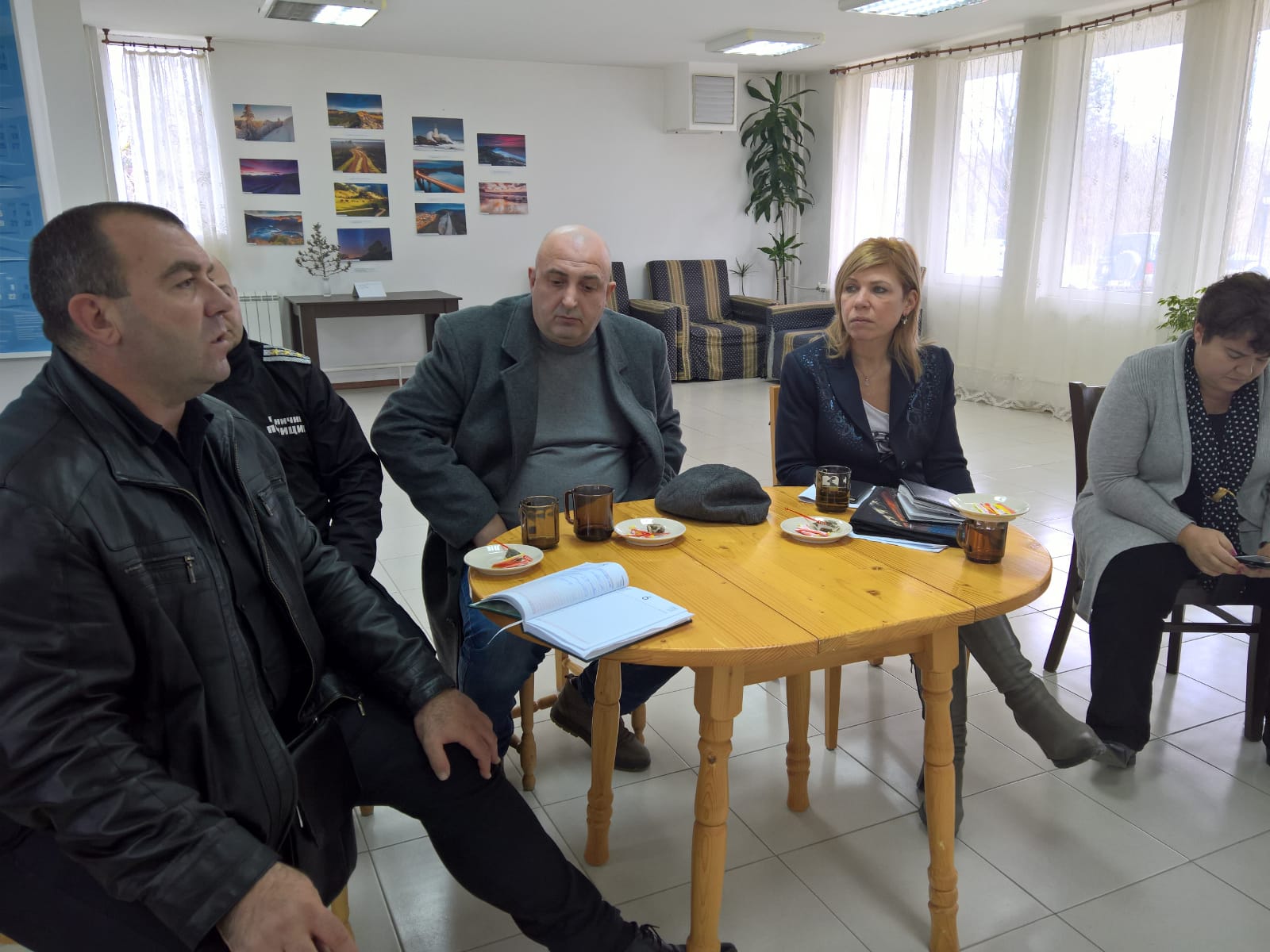 Пенсионерите в Малко Търново с повече информация и още един телефон срещу алоизмамите