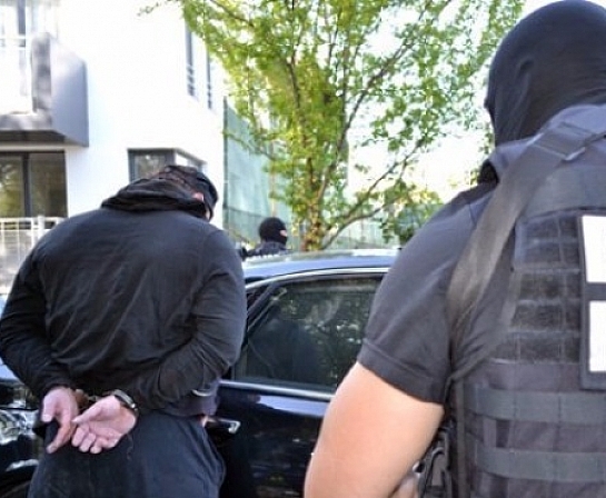 Издирван с европейска заповед за арест бургаски измамник се издъни в Средец, екстрадират го в Словакия