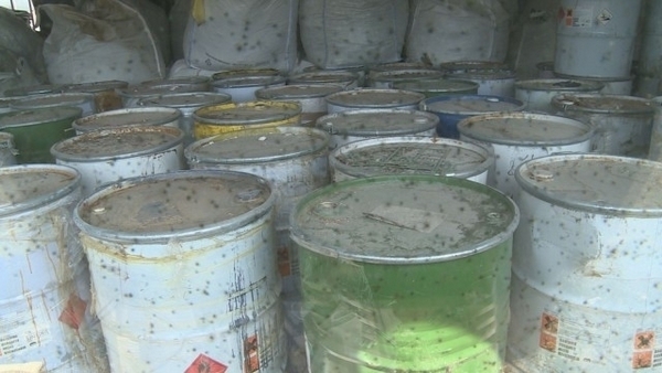 Бомба със закъснител! 10 тона токсични химикали са иззети от завода