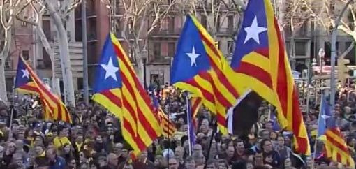 Хиляди привърженици на отделянето на Каталуния от Испания протестираха в Барселона