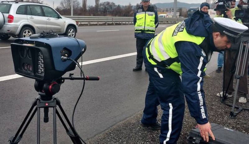 Секира за джигитите! Нови лазерни камери ловят нарушителите на пътя