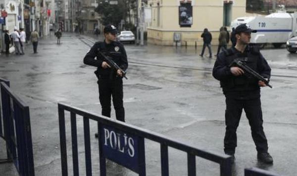 Четирима метежници избягаха от съда в Анкара