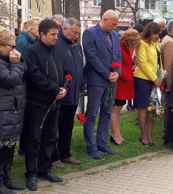 БСП-Бургас присъства на официалното откриване на единствения в града Мемориал на благодарността