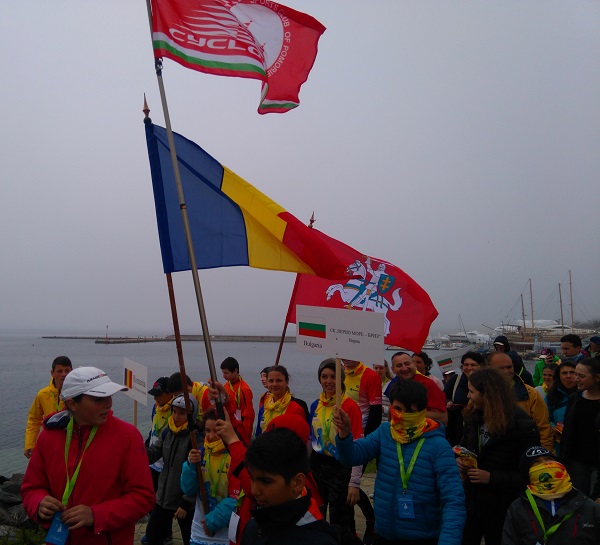 Официален старт на международната регата „Купа Несебър“: Стотици ветроходци преминаха парадно през морския град