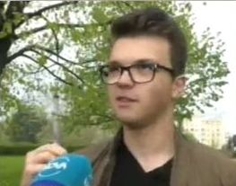 Актьорът Мино Караджов гони крадла на цветя (ВИДЕО)