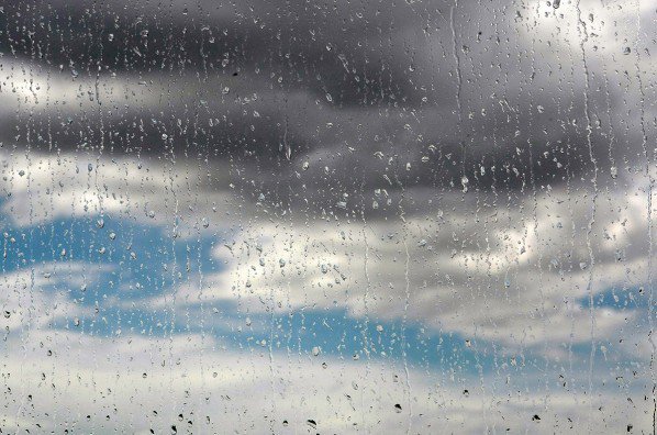 Синоптиците с лоша прогноза: Облаци и дъжд в цялата страна днес