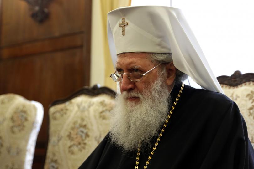 Патриарх Неофит остава в болницата, но състоянието му е стабилно