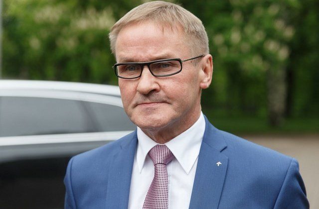 Естонски министър подаде оставка заради шофиране след употреба на алкохол