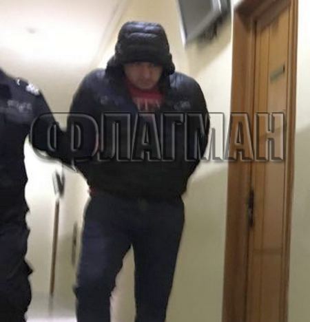 Удар на бургаската полицията! Арестуваха свиреп касоразбивач, задигнал над 70 хил. лв. от хотел (СНИМКИ)