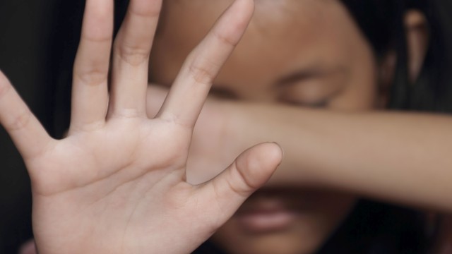 Брутално: 35-годишен изнасили 4-годишната дъщеря на братовчед си