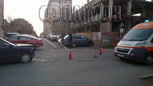 Нов ужас на пътя: Бургазлийка пострада при катастрофа на ул. "Гладстон"
