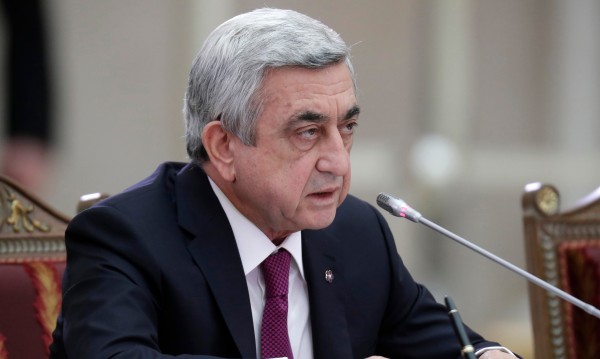 Министър-председателят на Армения подаде оставка след бурни протести