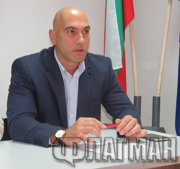 Замаза ли министър Нанков „очите“ на Бургас за районирането?