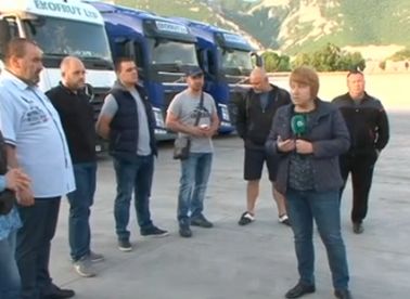 Колеги на арестувания във Франция Валентин Янчовски: Невинен е, мигрантите са се качили в камиона сами (ВИДЕО)