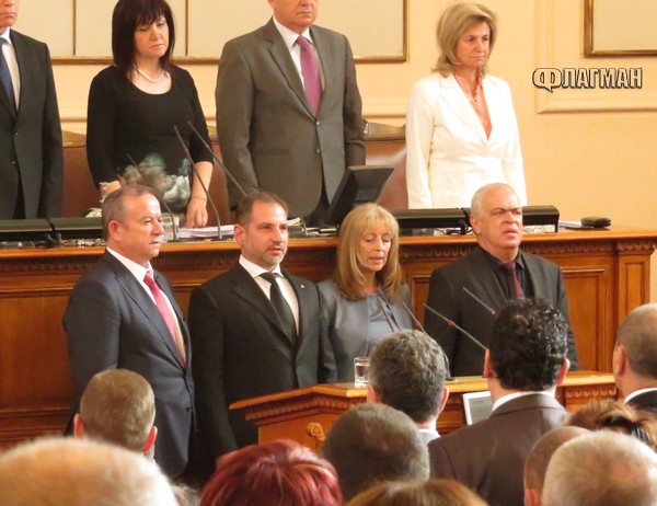 Почти единодушно: Депутатите избраха Пенка Трендафилова от ВиК-Бургас за член на КЕВР