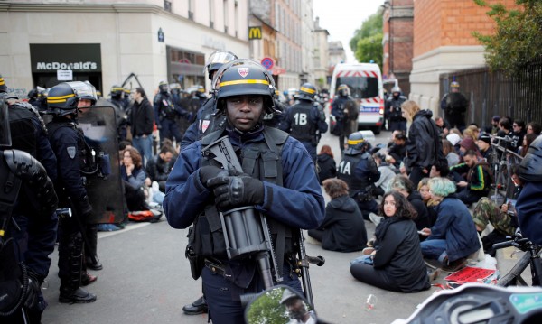 Безредици белязаха митинга на 1 май в Париж