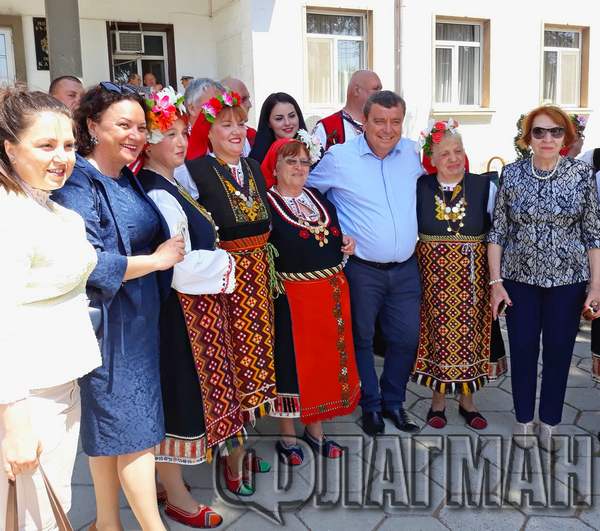 Кметът на Камено Жельо Вардунски си постави две важни цели навръх празника на града (ВИДЕО)