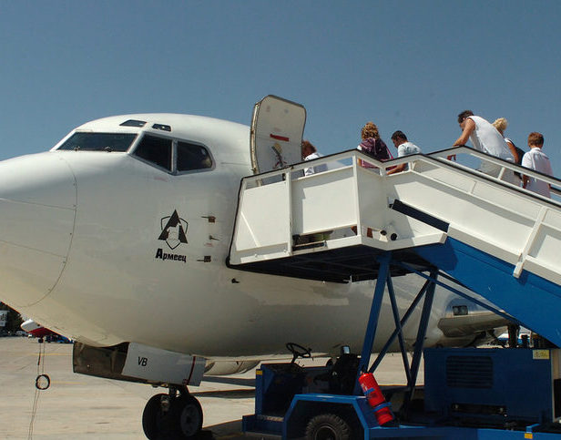 Как български компании ще превземат целия летищен трафик от Москва до Бургас
