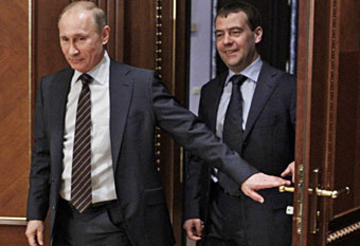 Изненада? Путин назначи Медведев за премиер