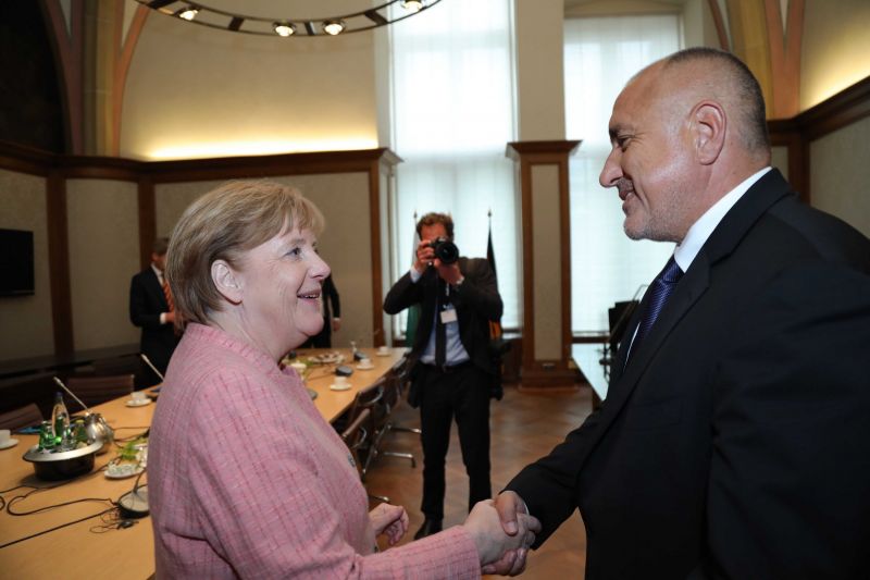 Меркел: Бойко, справи се прекрасно по темата за Западните Балкани