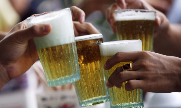 Германците и пивото: Харчат милиарди за бира всяка година